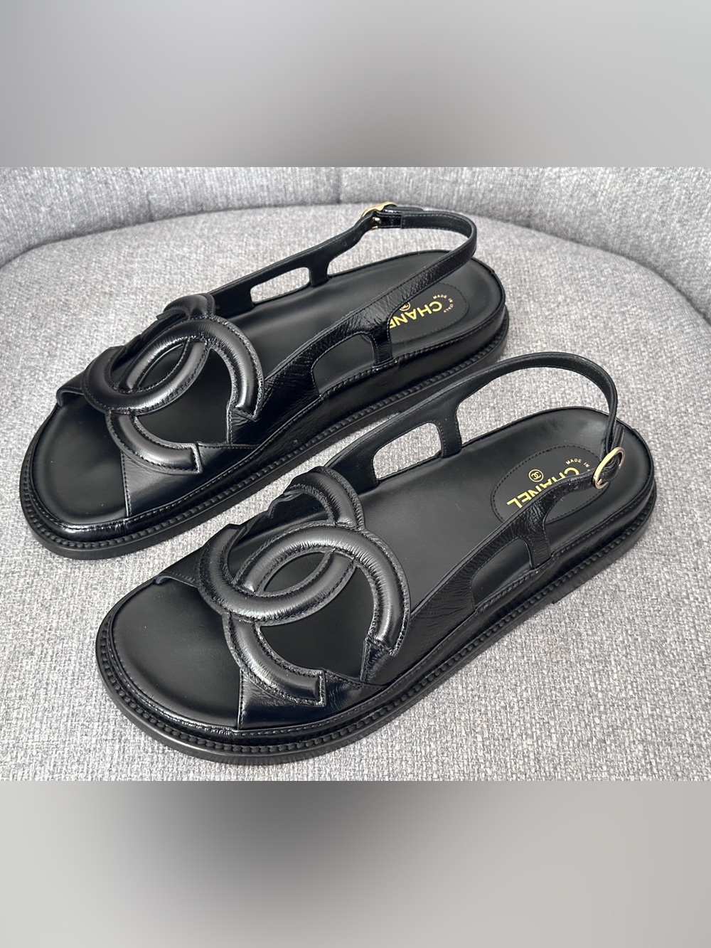 NEW BLAZY Chanel 2026 large CC LOGO BLACK LEATHER DADS SANDALS SIZE 38.5C - Picture 8 of 16